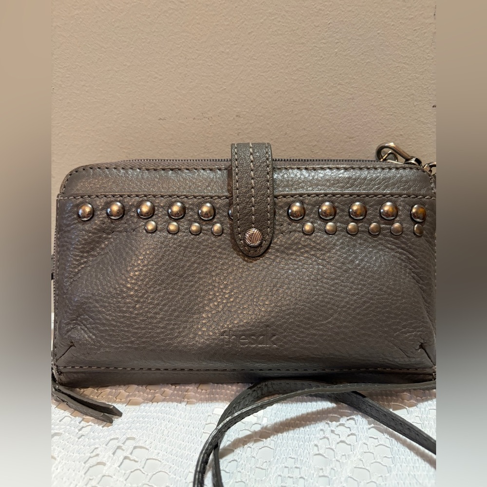 The Sak 3 In 1 Phone Wallet Grey Leather Organizer. Wristlet or Crossbody